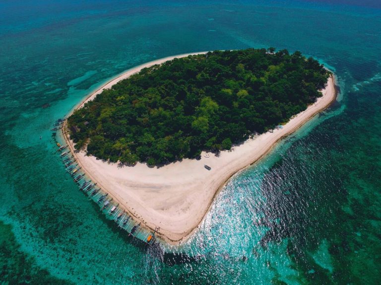 The Top 5 Islands To Visit In The Philippines