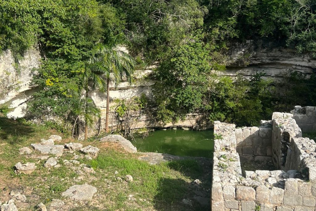 photo of a sacred cenote in chichen itza